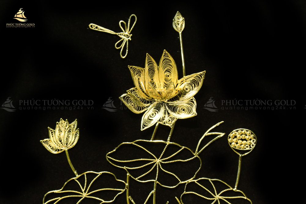 Tranh hoa sen bạc mạ vàng - HS04 3