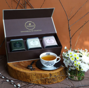 Hộp quà trà cao cấp giúp nhân viên thư thái suy nghĩ về kế hoạch cuộc sống bên ly trà và dịp Tết - phuctuonggold-com