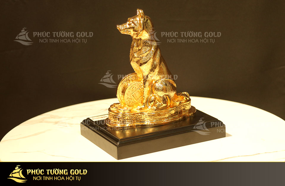 tượng chó phong thủy mạ vàng