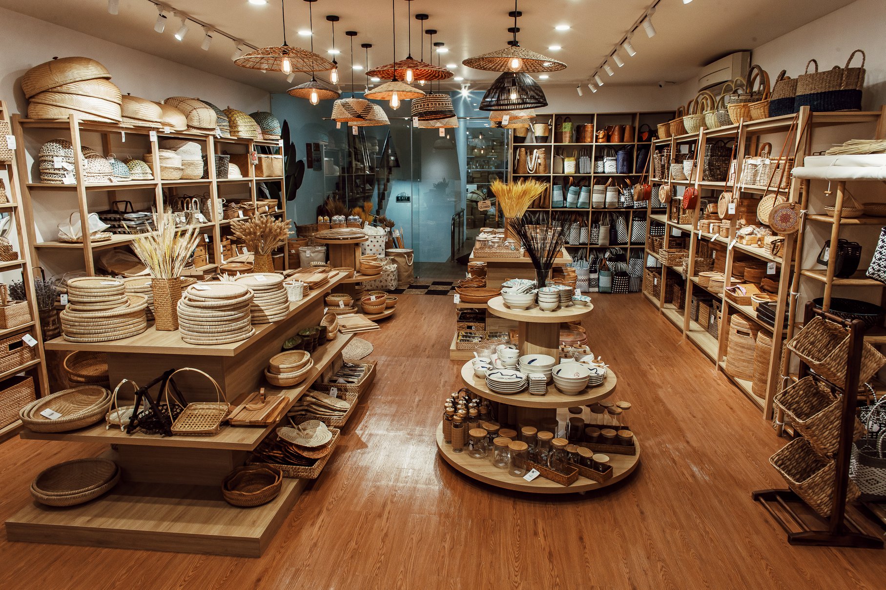 Đồ dùng vật dụng mây tre đan, những món quà tặng đối tác khách hàng nước ngoài vừa bền đẹp, vừa chứa đựng bản sắc văn hóa Việt Nam - phuctuonggold-com