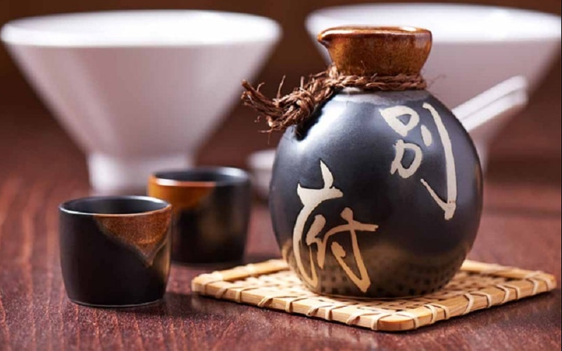 Rượu Làng Vân Việt Nam, thức quà dành tặng người Hàn Quốc từng được Hoàng đế khen là Vân hương Mỹ tửu - phuctuonggold-com