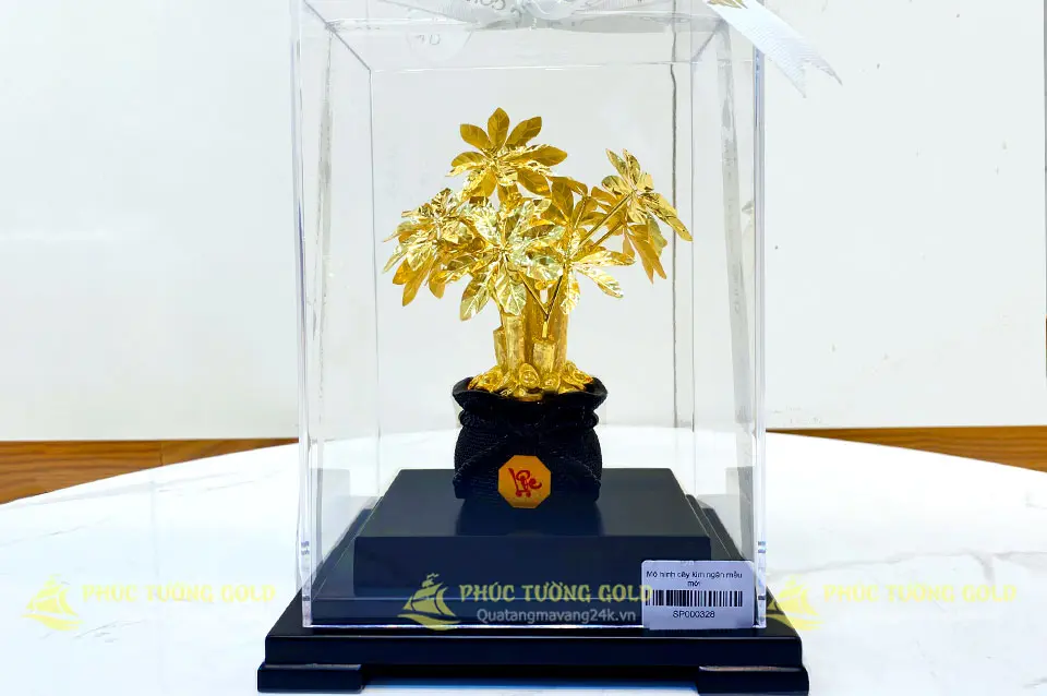 Cây cảnh bonsai dát vàng