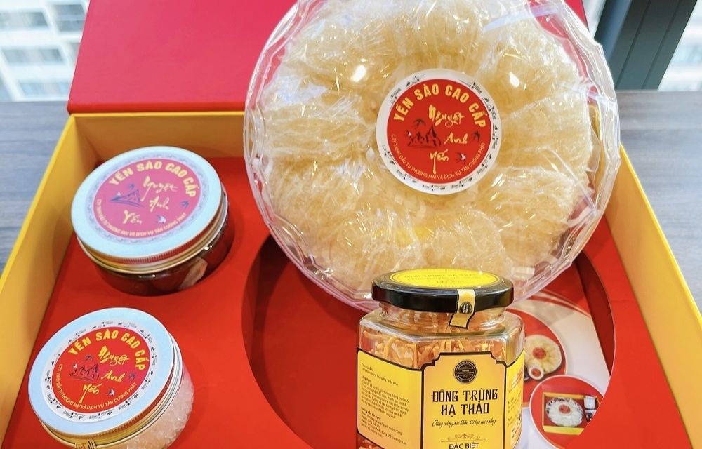 qua-mung-tho-60-tuoi-to-yen-thuong-hang