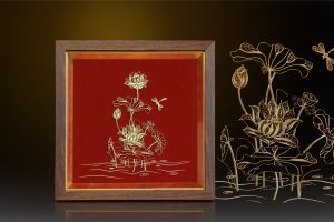 Tranh hoa sen mạ vàng 24k để bàn - HS03