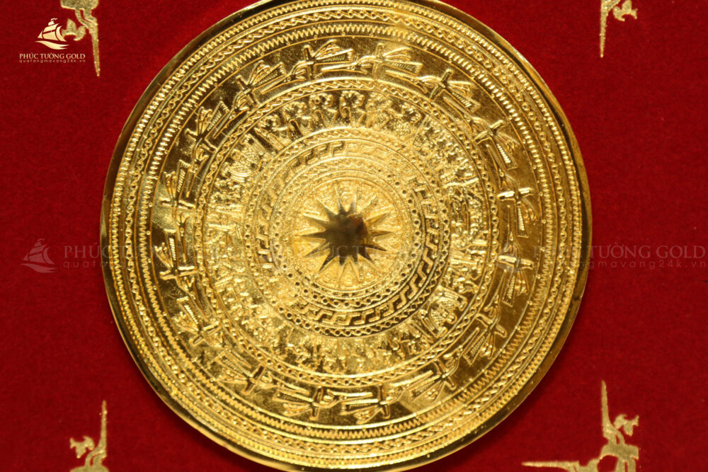 Tranh trống đồng Đông Sơn mạ vàng 24k để bàn - TD02 4