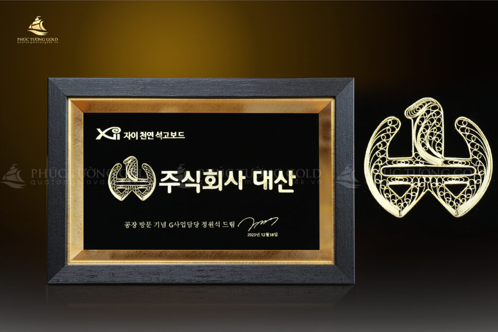 Zeit-Gypsum-dat-tranh-tang-doi-tac